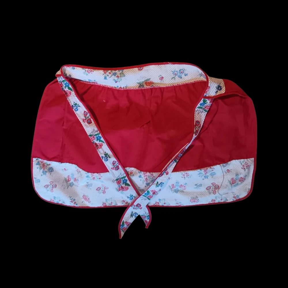 Floral Red Apron - Picture 2 of 2
